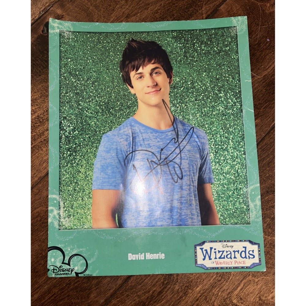 Wizards of Waverly‎ Place David Henrie signed 8x10 photo & Selena Gomez & Jake T